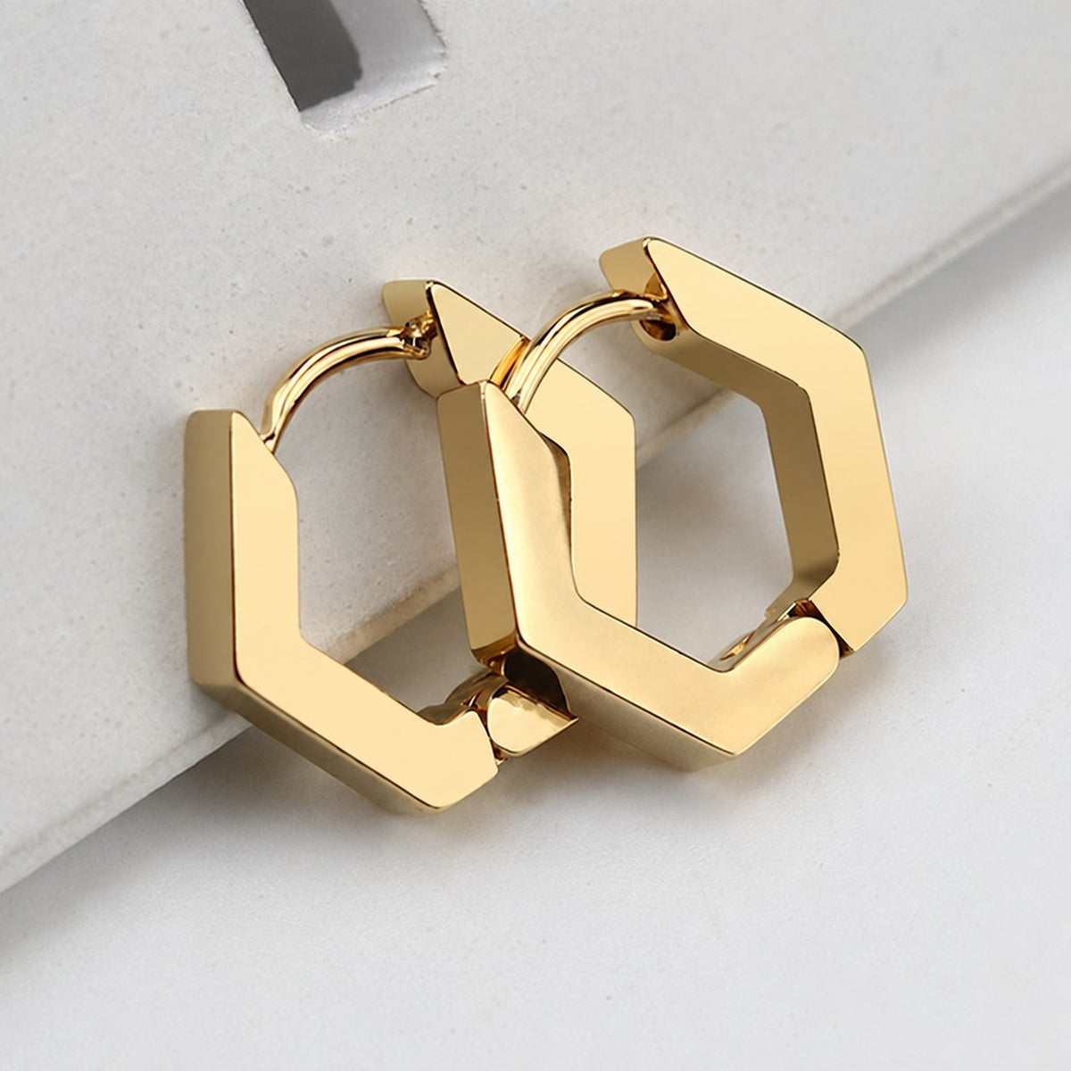 Geometrische Oorringen – Zeshoek / Goud