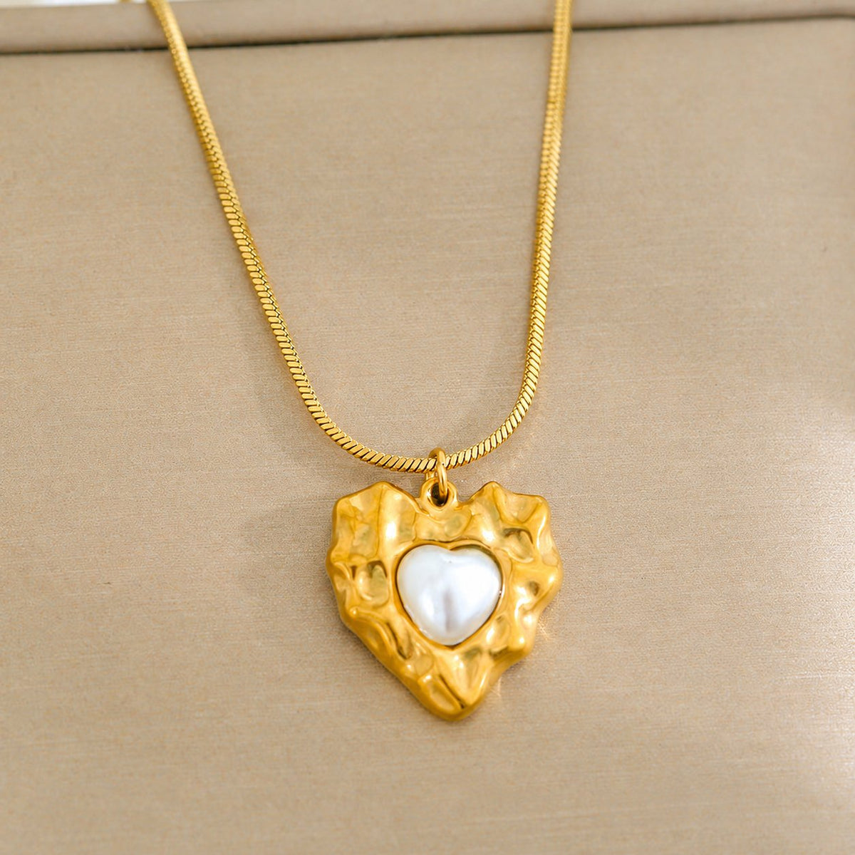 Hanger Ketting met Parel of Hart – Parel organisch