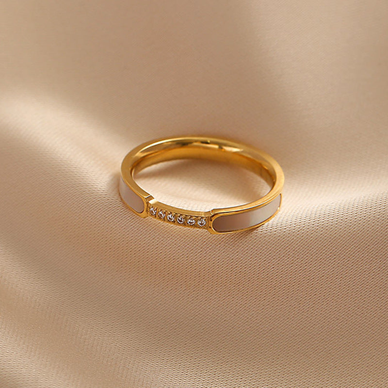 Parelmoer Ring met Zirkonia
