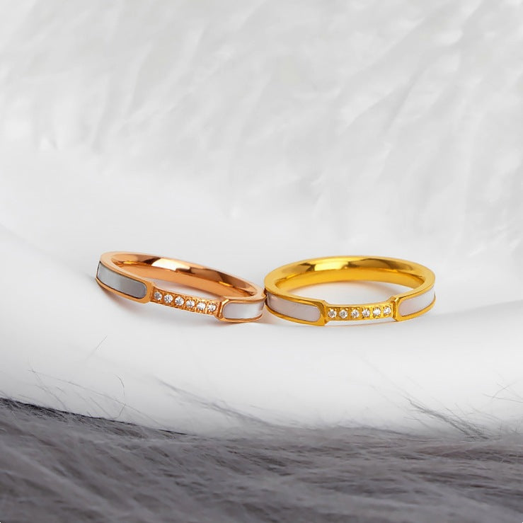 Parelmoer Ring met Zirkonia